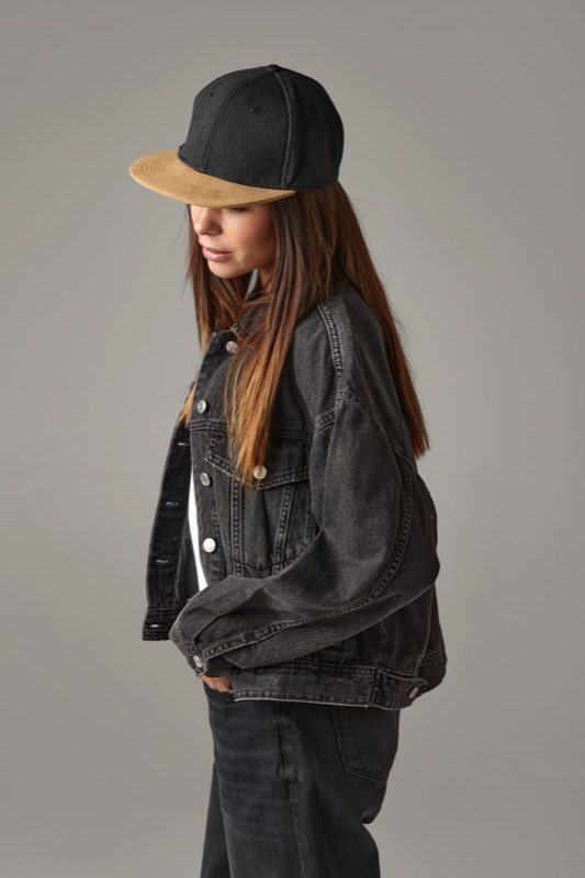 6 panelová kšiltovka „Suede Peak Snapback“ Beechfield