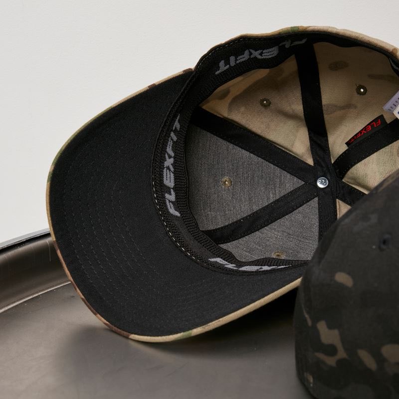 6 panelová kšiltovka Multicam® Flexfit